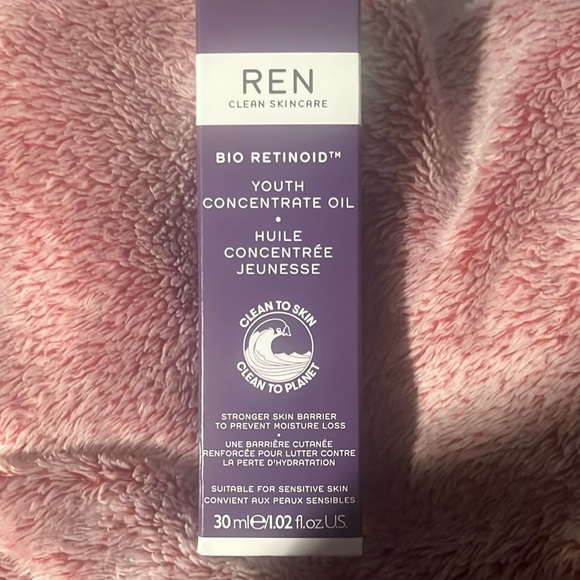 REN Bio Retinoid NIB Huile concentrée Jeunesse - Picture 1 of 4